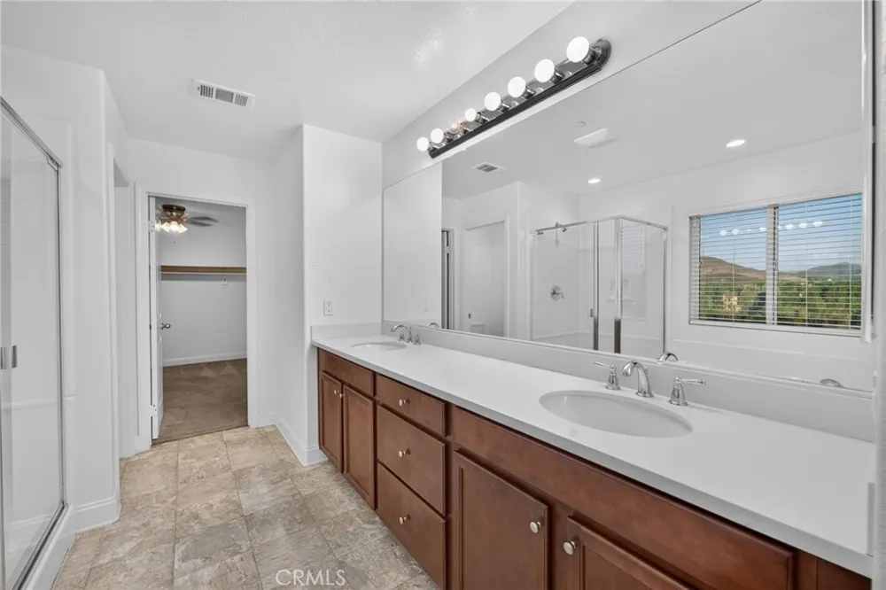 34946 Manu Winchester, CA 92596