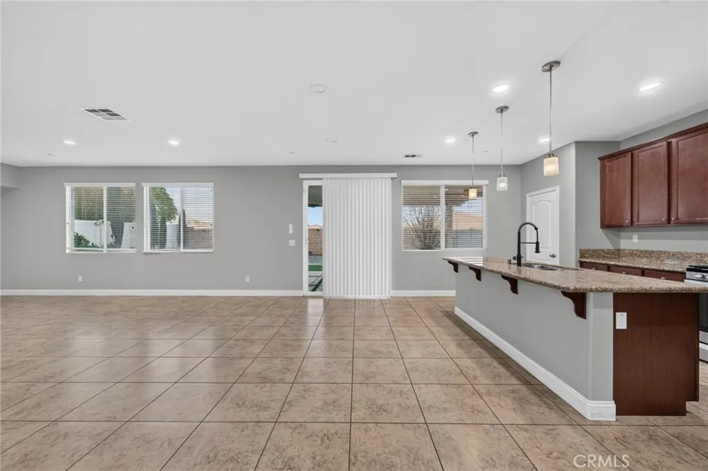 34946 Manu Winchester, CA 92596