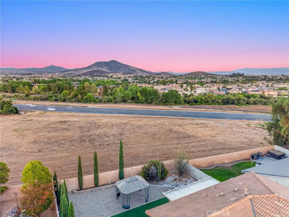 34946 Manu Winchester, CA 92596