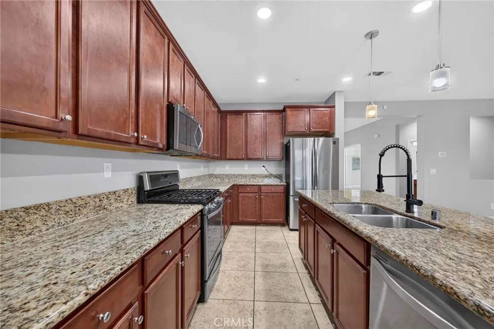 34946 Manu Winchester, CA 92596