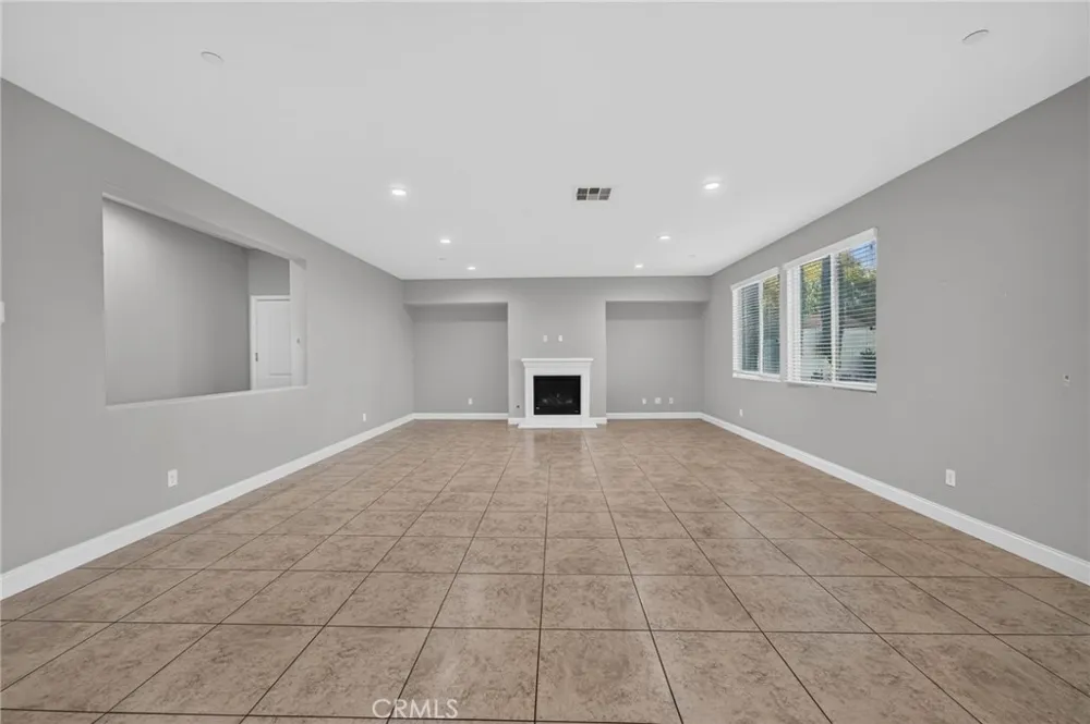 34946 Manu Winchester, CA 92596