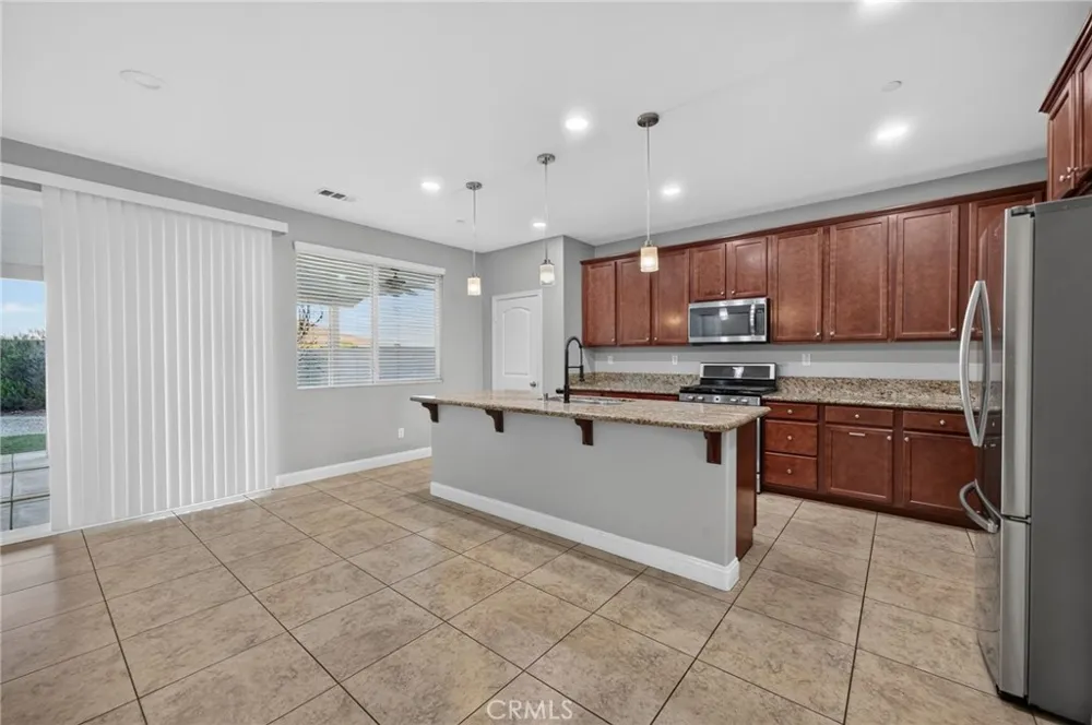 34946 Manu Winchester, CA 92596