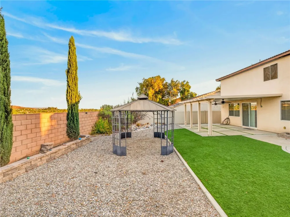 34946 Manu Winchester, CA 92596