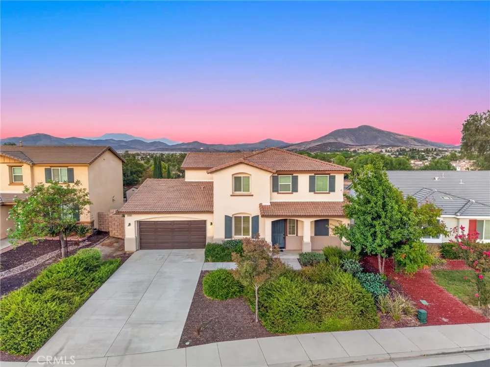 34946 Manu Winchester, CA 92596
