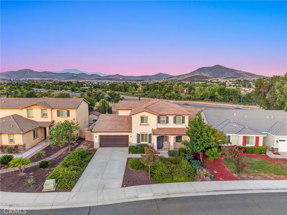 34946 Manu Winchester, CA 92596