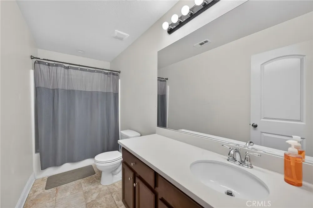 34946 Manu Winchester, CA 92596