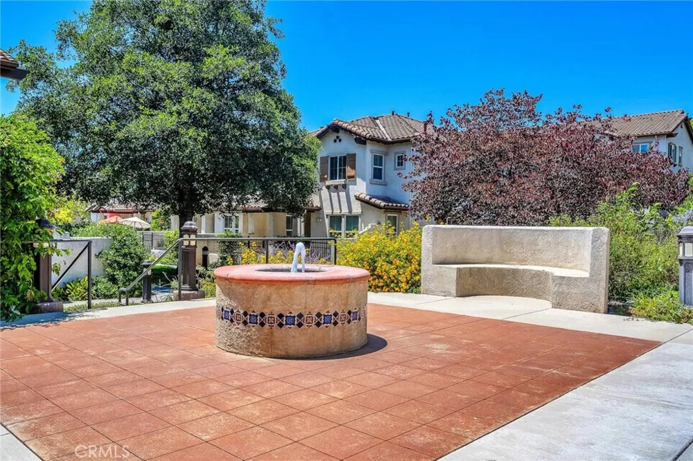 154 Via Katrina Newbury Park, CA 91320