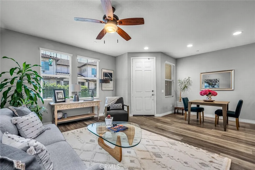 154 Via Katrina Newbury Park, CA 91320