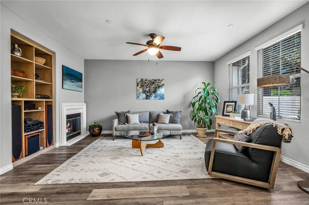 154 Via Katrina Newbury Park, CA 91320