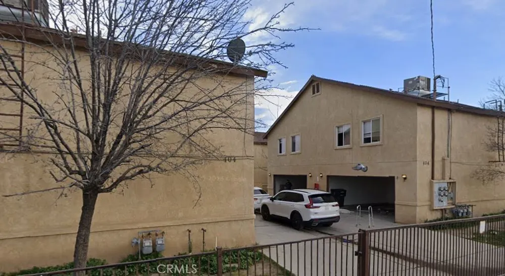 404 S Williams Bakersfield, CA 93307