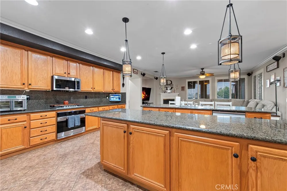 3327 Club Rancho Drive Palmdale, CA 93551