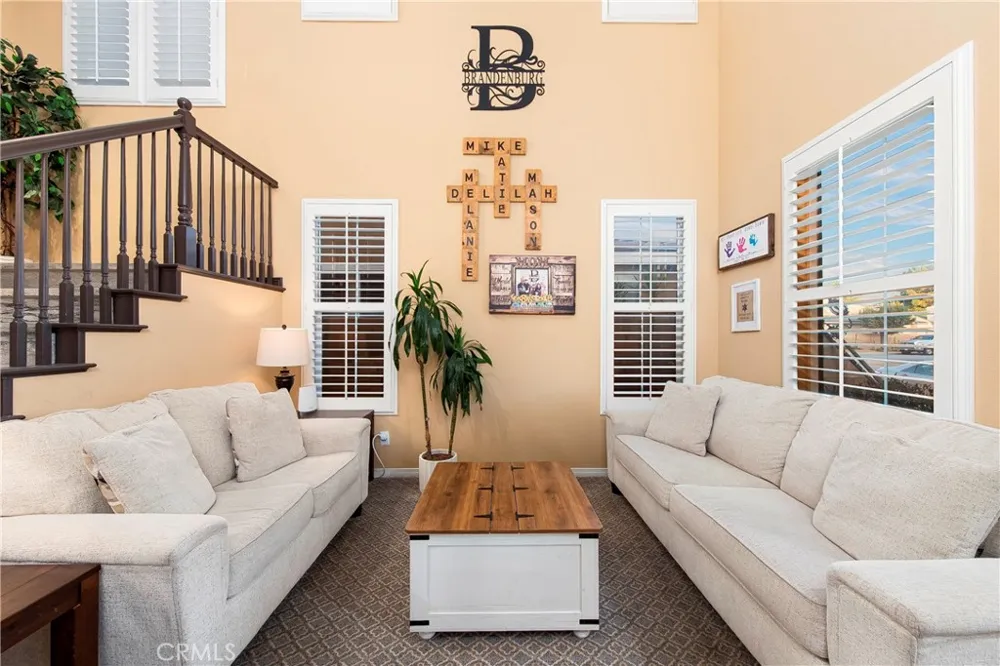 3327 Club Rancho Drive Palmdale, CA 93551