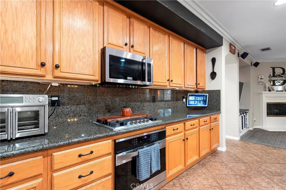3327 Club Rancho Drive Palmdale, CA 93551