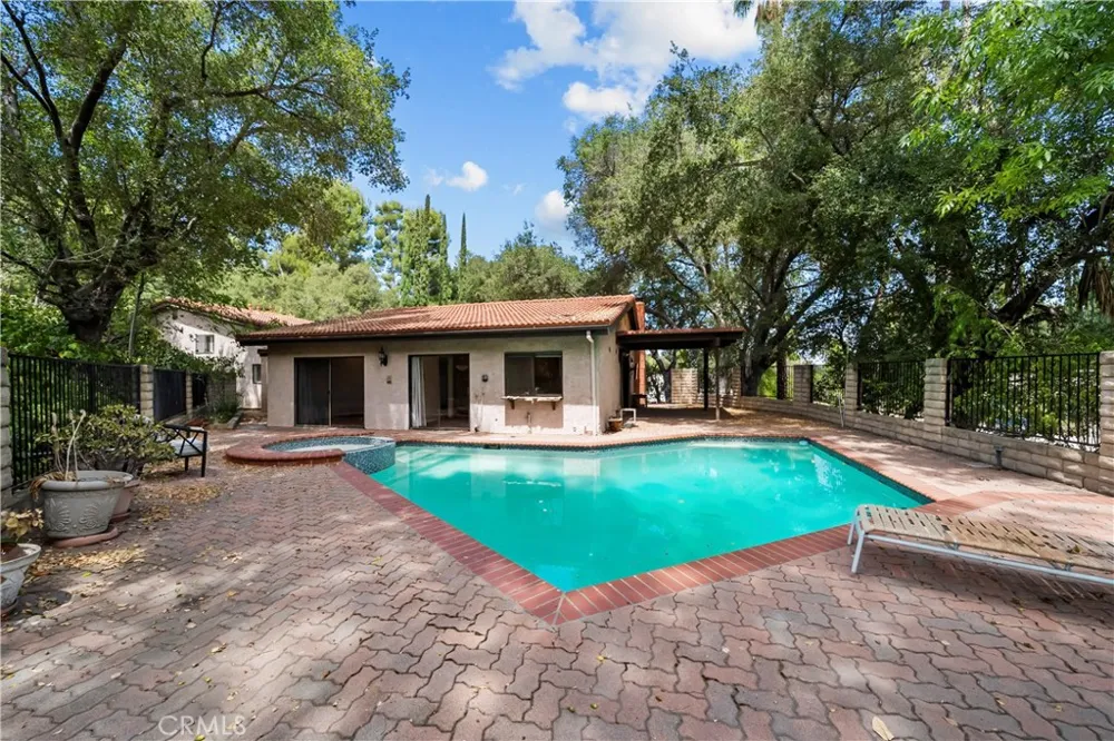 4444 Rochelle Place Encino, CA 91316