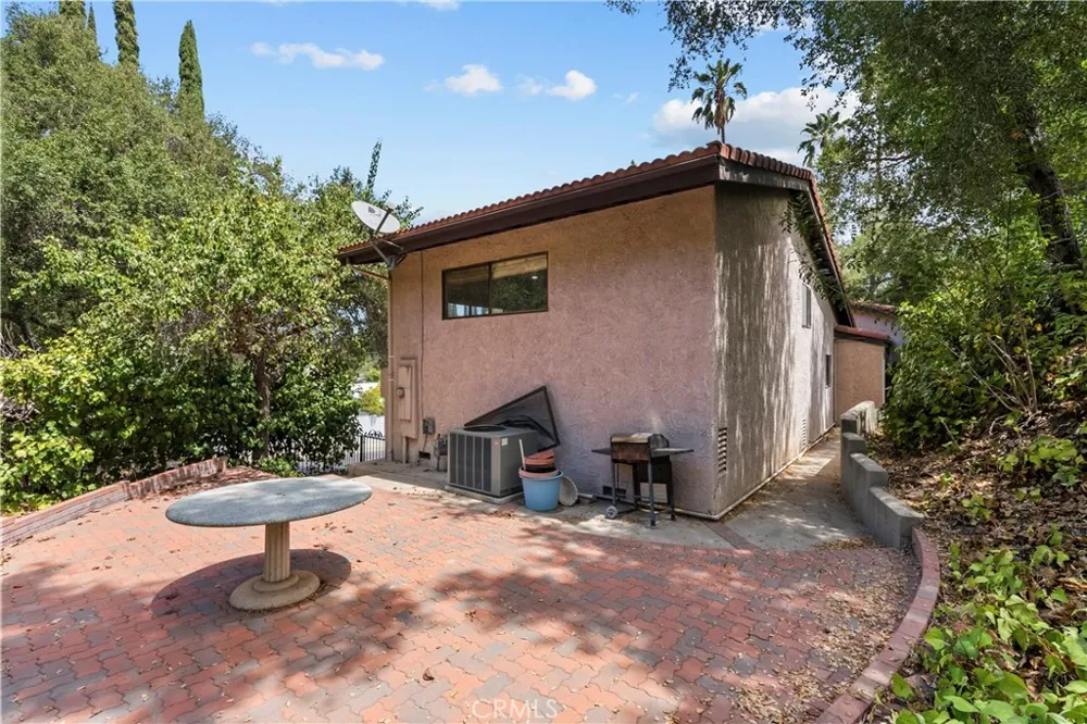 4444 Rochelle Place Encino, CA 91316