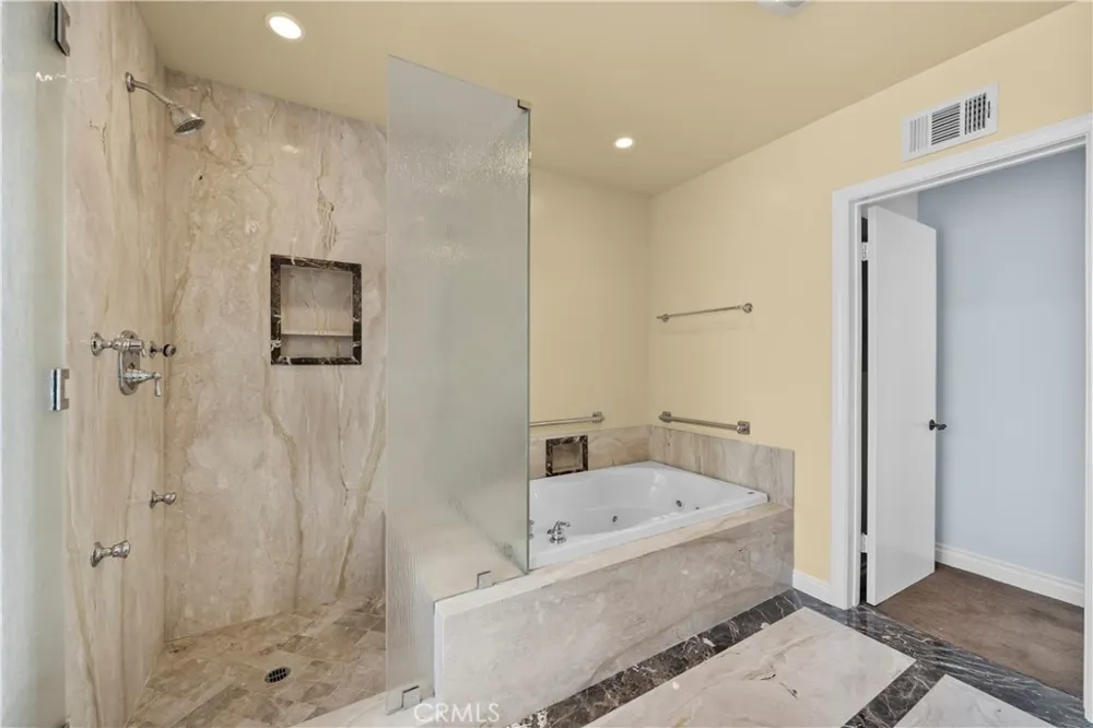 4444 Rochelle Place Encino, CA 91316