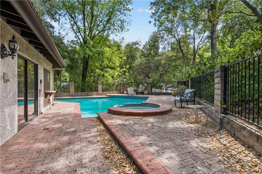 4444 Rochelle Place Encino, CA 91316