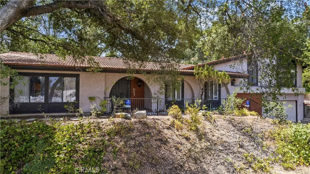 4444 Rochelle Place Encino, CA 91316