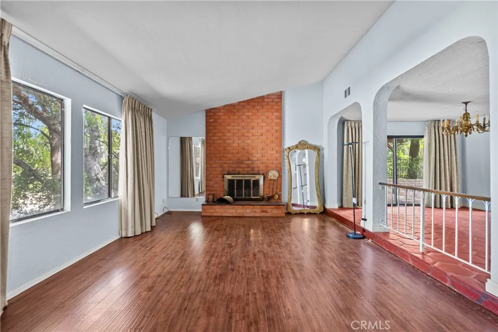 4444 Rochelle Place Encino, CA 91316