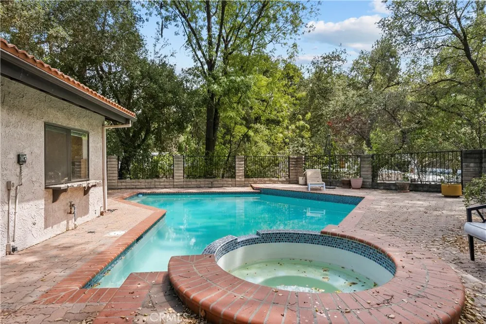 4444 Rochelle Place Encino, CA 91316