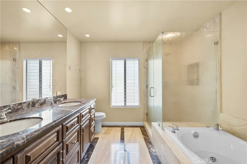4444 Rochelle Place Encino, CA 91316