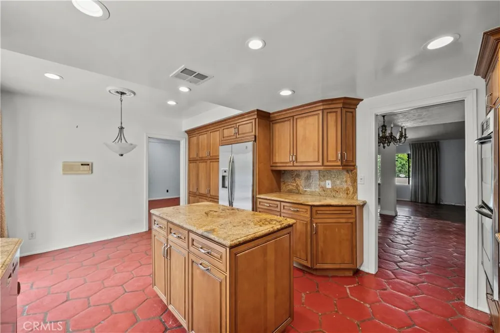 4444 Rochelle Place Encino, CA 91316