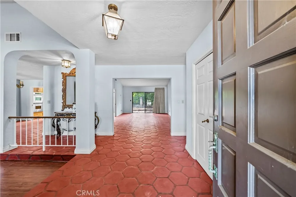 4444 Rochelle Place Encino, CA 91316