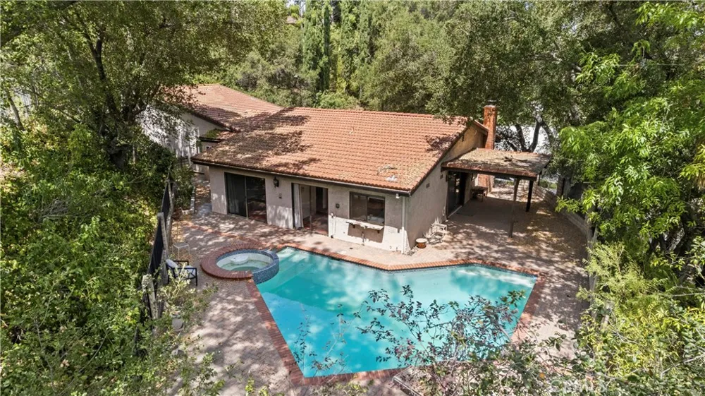 4444 Rochelle Place Encino, CA 91316
