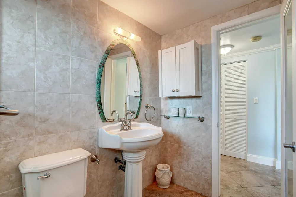 6520 Ocean Boulevard Ocean Ridge, FL 33435