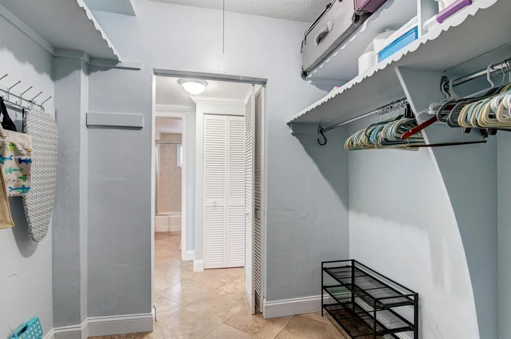 6520 Ocean Boulevard Ocean Ridge, FL 33435