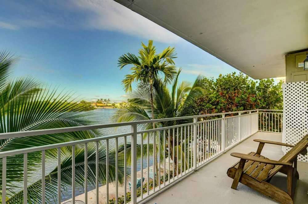6520 Ocean Boulevard Ocean Ridge, FL 33435