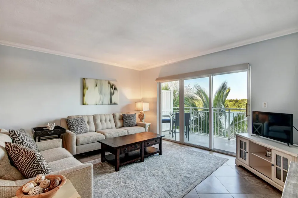 6520 Ocean Boulevard Ocean Ridge, FL 33435