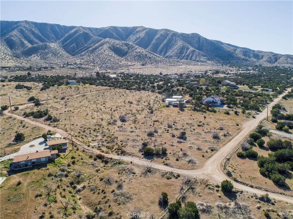 118 Ste Littlerock, CA 93543