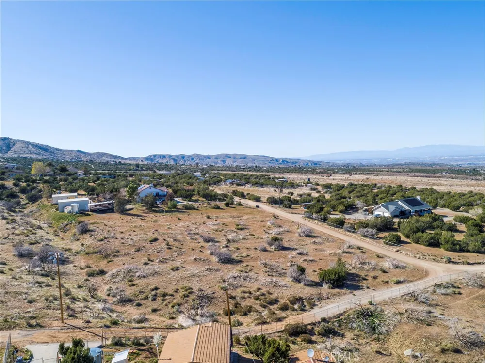 118 Ste Littlerock, CA 93543