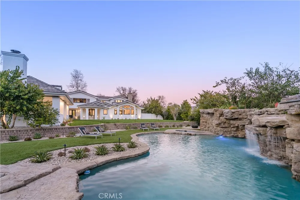 23726 LONG VALLEY Hidden Hills, CA 91302