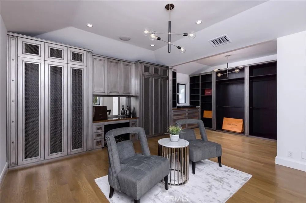 23726 LONG VALLEY Hidden Hills, CA 91302