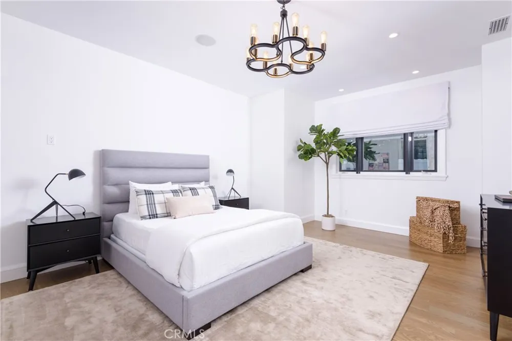 23726 LONG VALLEY Hidden Hills, CA 91302