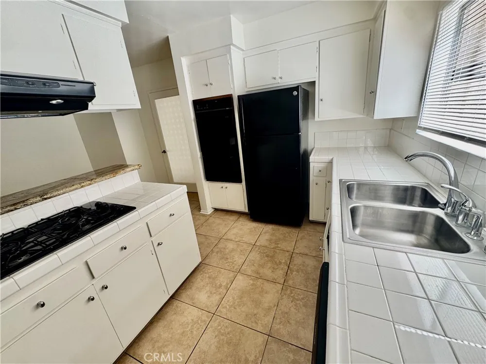 1331 Berkeley Street #3 Santa Monica, CA 90404