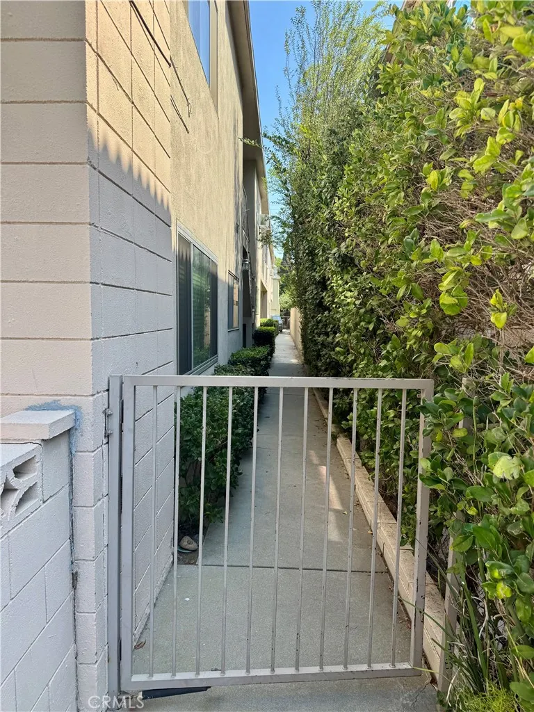 1331 Berkeley Street #3 Santa Monica, CA 90404