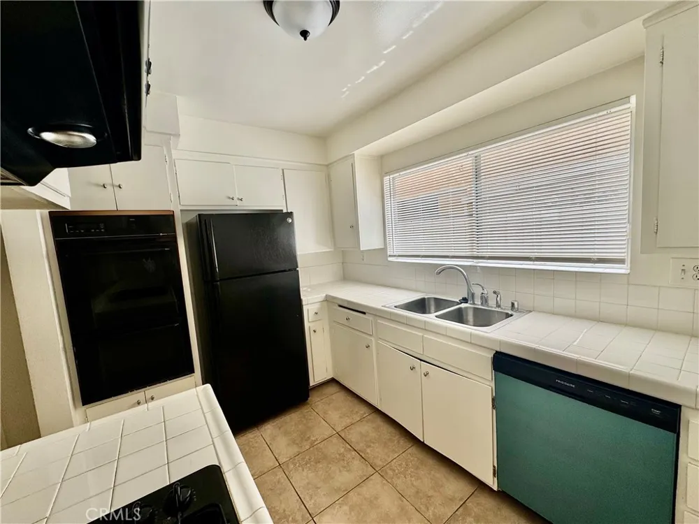 1331 Berkeley Street #3 Santa Monica, CA 90404