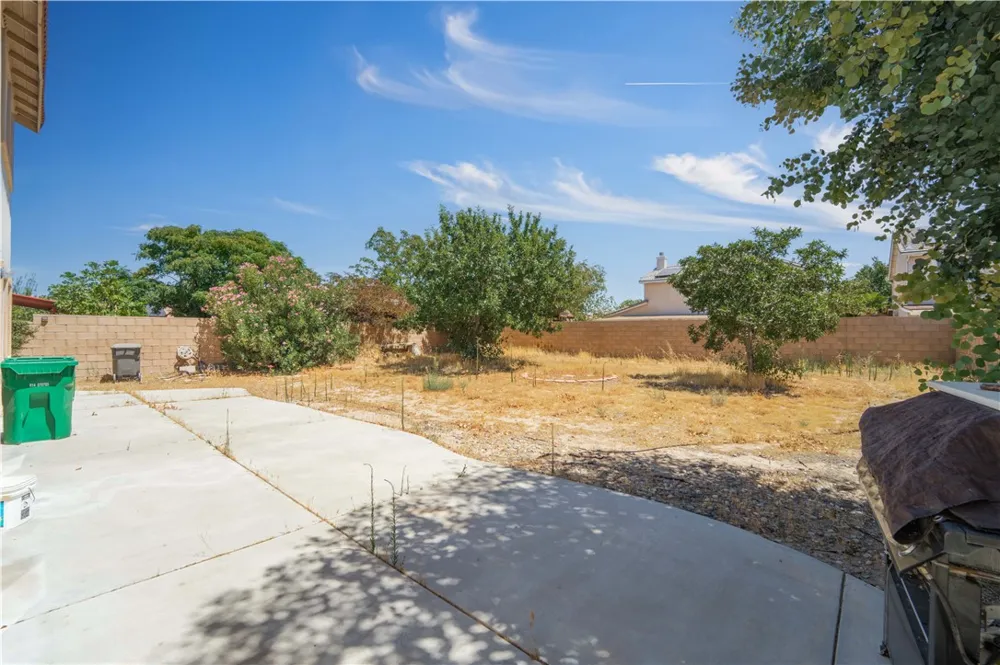 43722 Sawgrass Lancaster, CA 93536