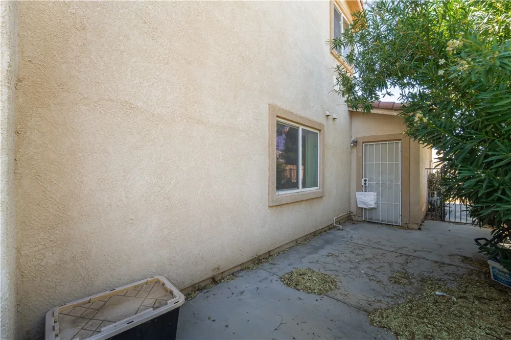 43722 Sawgrass Lancaster, CA 93536
