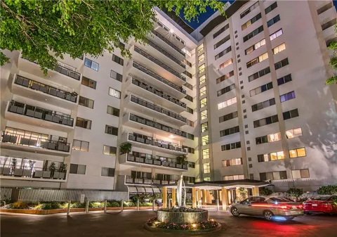 1155 La Cienega Boulevard #711