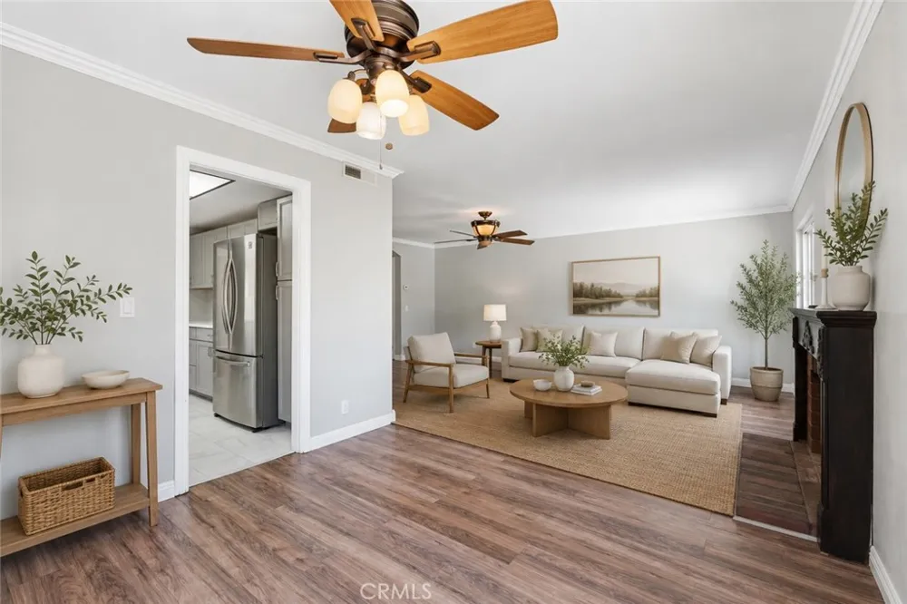 28942 Rue Daniel Canyon Country, CA 91387