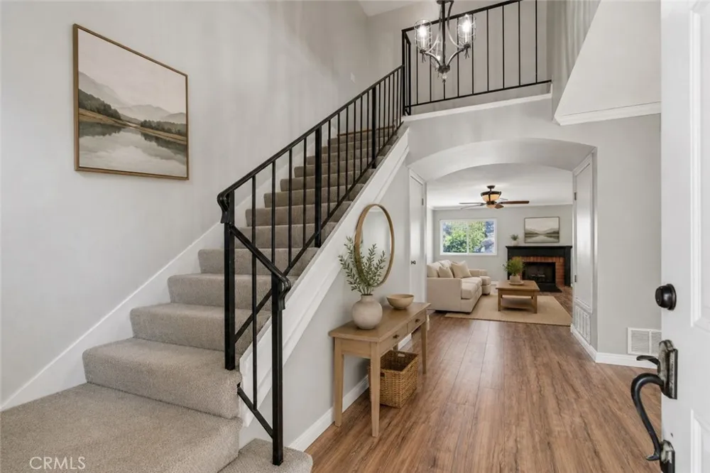 28942 Rue Daniel Canyon Country, CA 91387