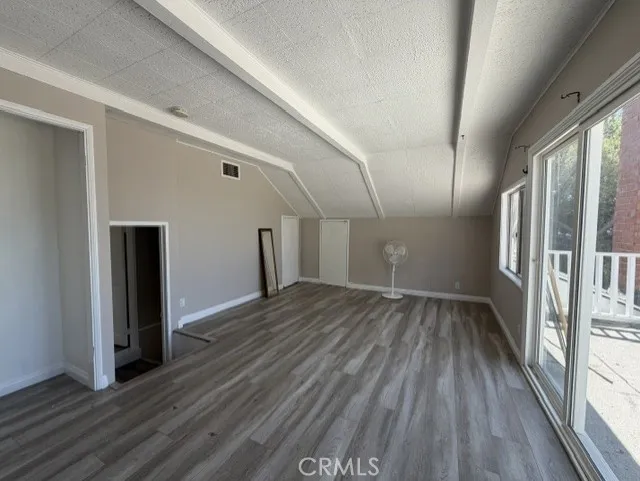 10459 Haines Canyon Avenue Tujunga, CA 91042