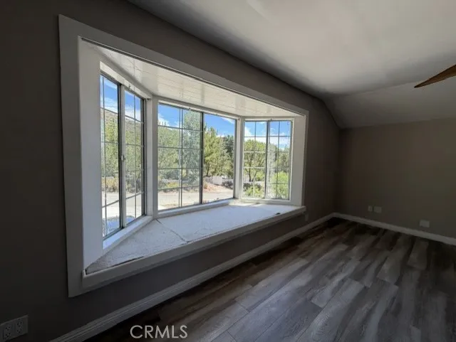 10459 Haines Canyon Avenue Tujunga, CA 91042