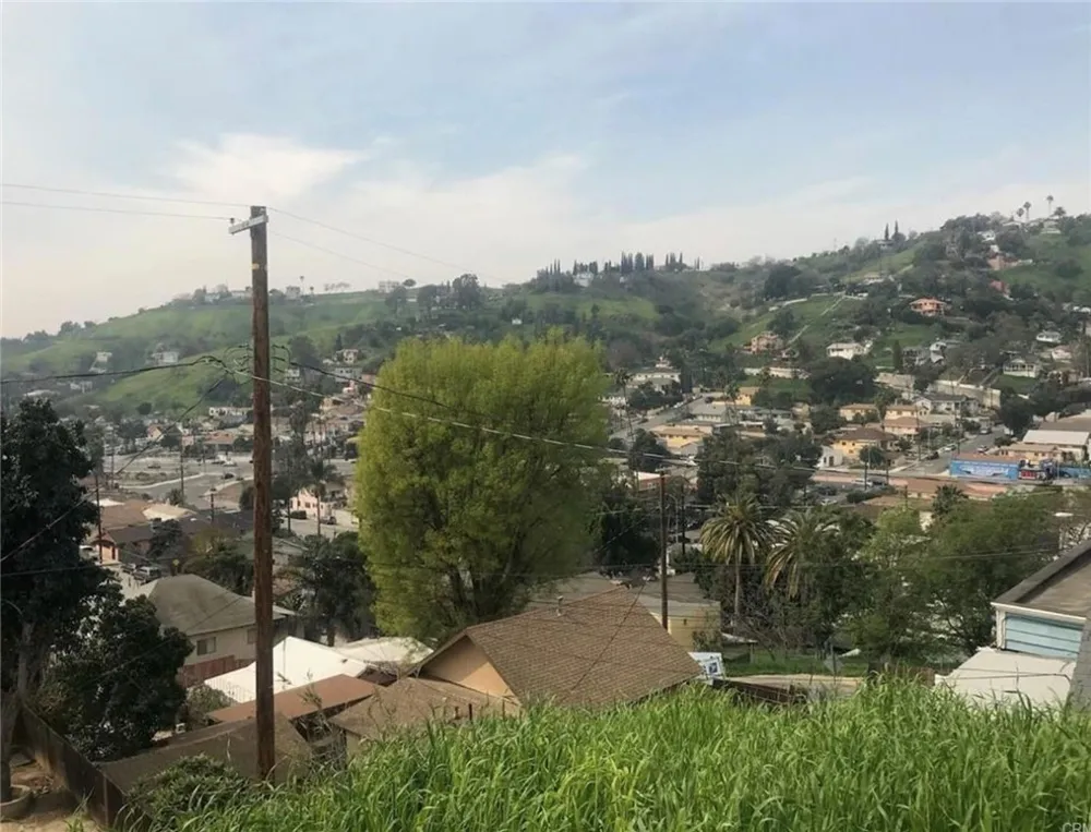 4392 O Neill Street El Sereno, CA 90032