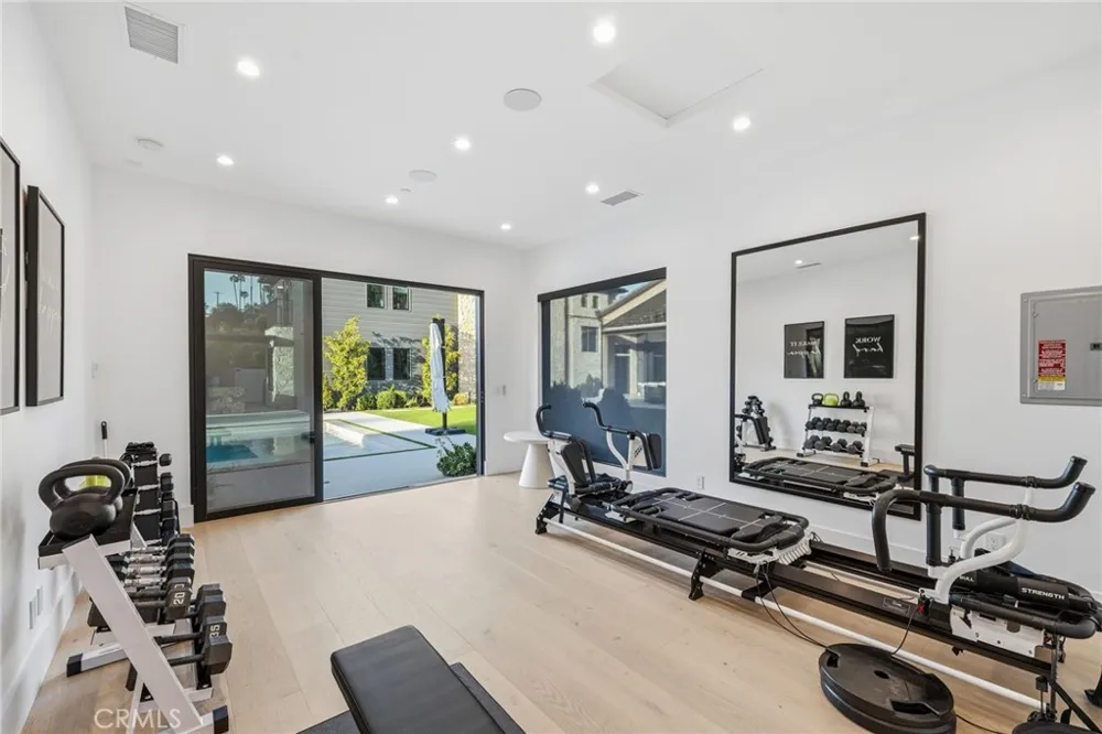 5241 Twin Oaks Hidden Hills, CA 91302