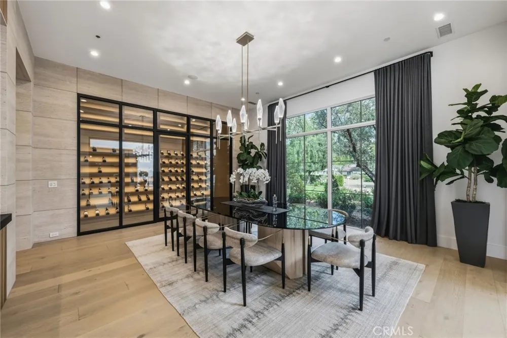 5241 Twin Oaks Hidden Hills, CA 91302